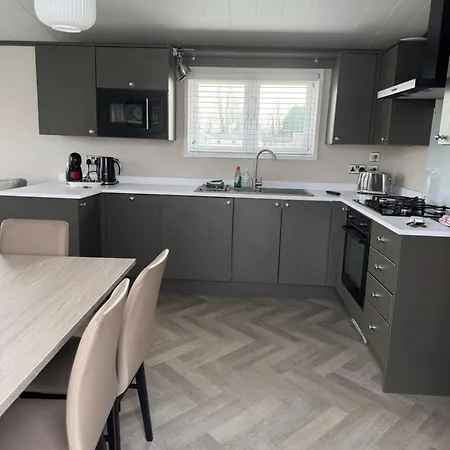 2 Bedroom Villa - Lakeside Holiday Park Merston Esterno foto