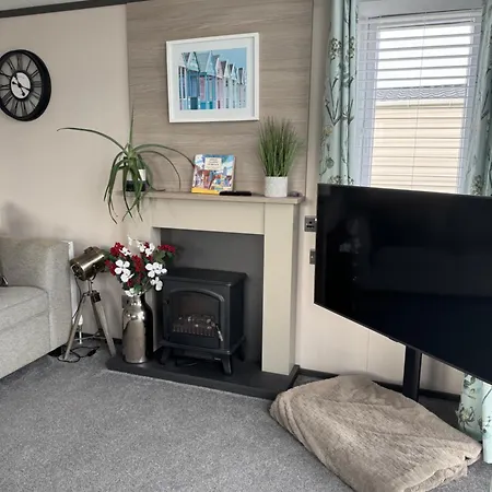 2 Bedroom Villa - Lakeside Holiday Park Merston Esterno foto